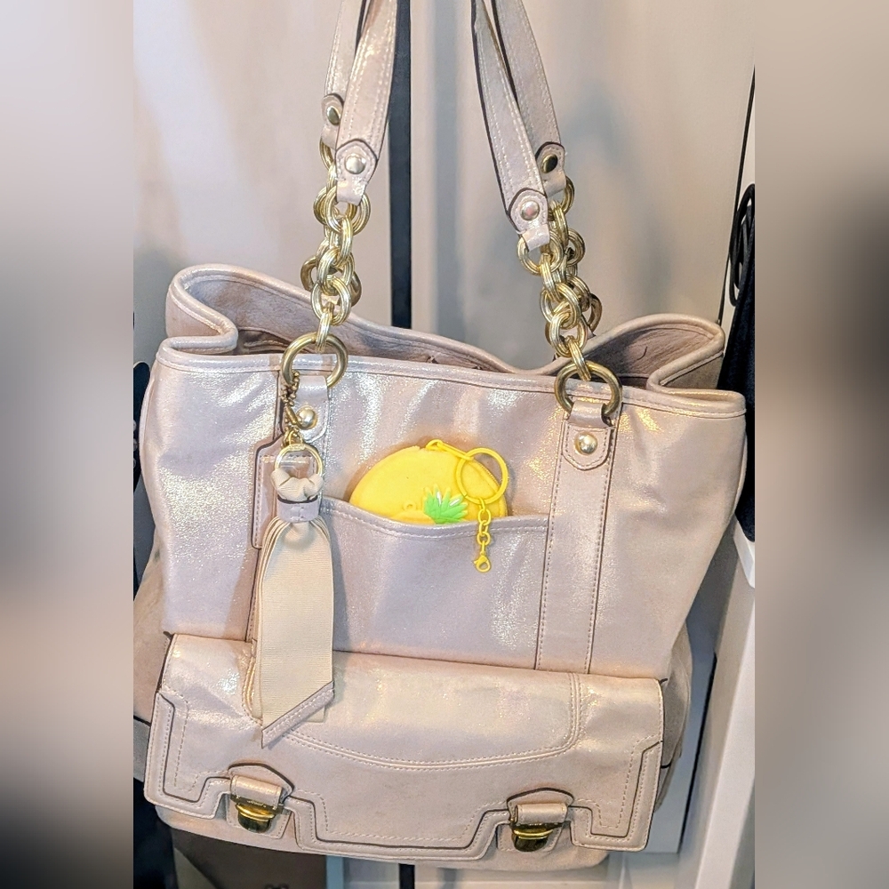 Coach Poppy 17924 Gold Pearlescent Pushlock Chain Tote